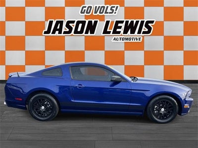 2013 Ford Mustang 2dr Cpe V6