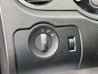 2013 Ford Mustang 2dr Cpe V6