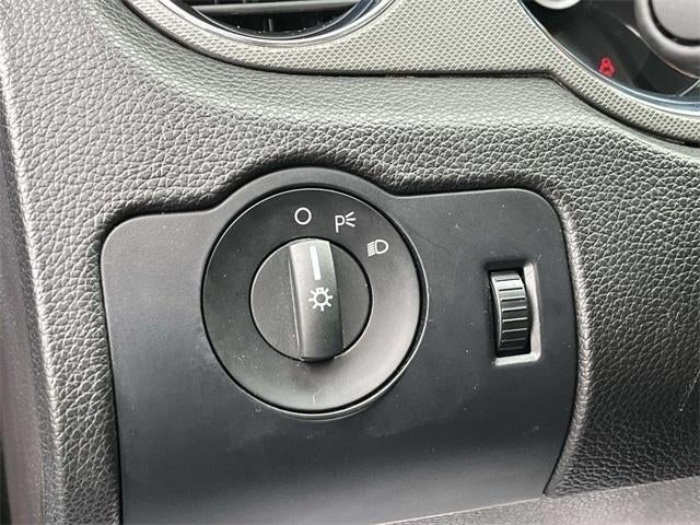 2013 Ford Mustang 2dr Cpe V6