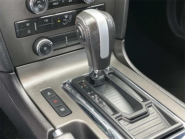 2013 Ford Mustang 2dr Cpe V6