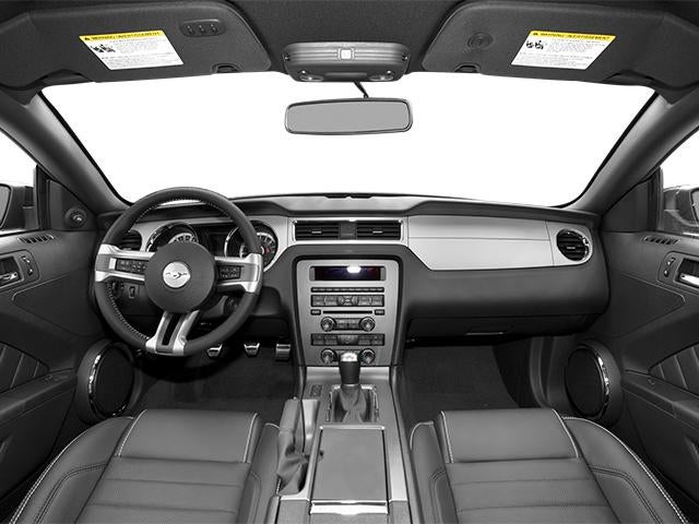 2013 Ford Mustang 2dr Cpe V6