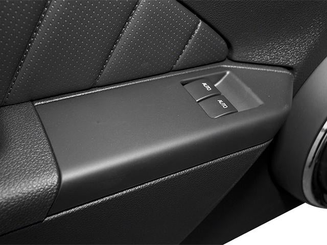 2013 Ford Mustang 2dr Cpe V6