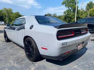 2022 Dodge Challenger R/T RWD