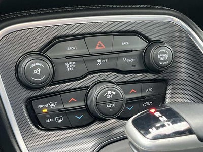 2016 Dodge Challenger 2dr Cpe R/T Scat Pack