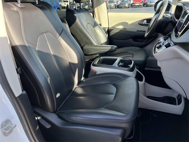 2024 Chrysler Pacifica Touring L FWD