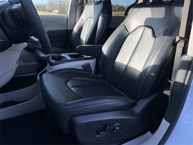 2024 Chrysler Pacifica Touring L FWD