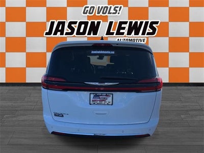 2024 Chrysler Pacifica Touring L FWD