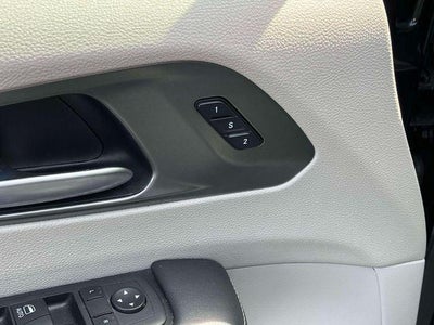 2023 Chrysler Pacifica Touring L FWD