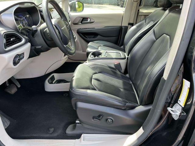 2023 Chrysler Pacifica Touring L FWD