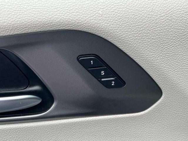 2023 Chrysler Pacifica Touring L FWD