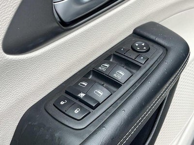 2023 Chrysler Pacifica Touring L FWD