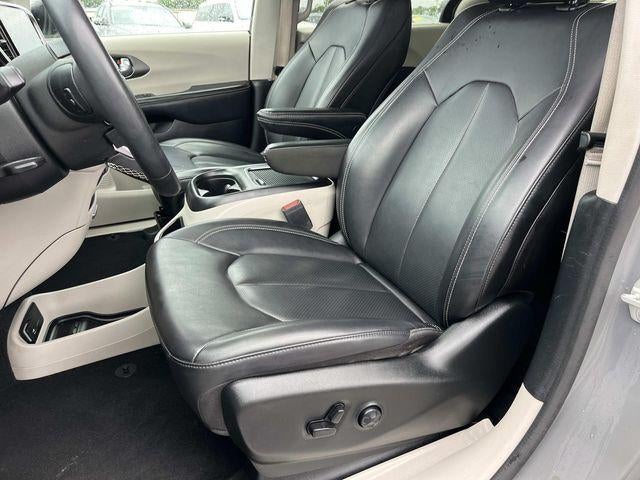 2023 Chrysler Pacifica Touring L FWD