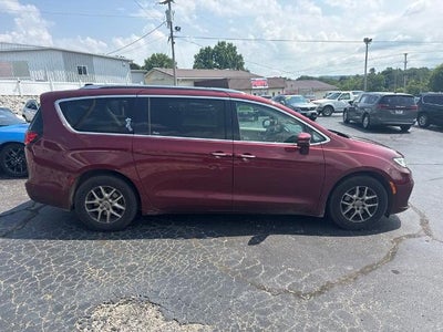 2021 Chrysler Pacifica Touring L FWD