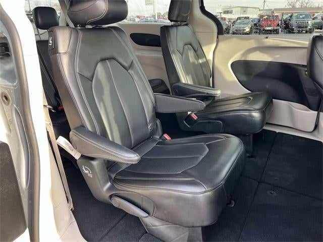 2023 Chrysler Pacifica Touring L FWD