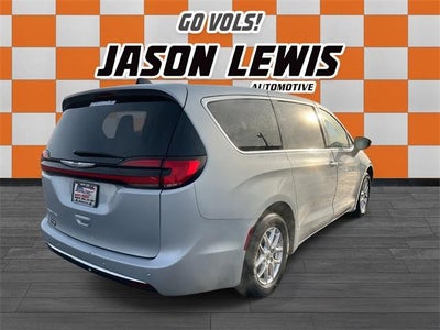 2023 Chrysler Pacifica Touring L FWD