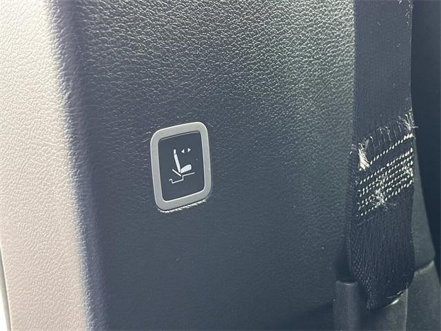 2025 Chrysler Pacifica Select FWD