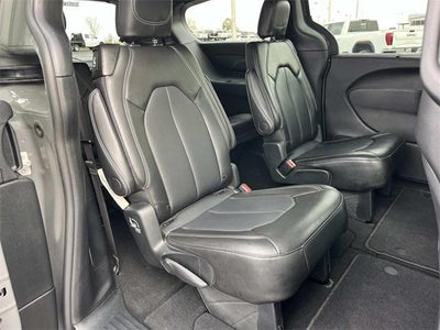 2025 Chrysler Pacifica Select FWD