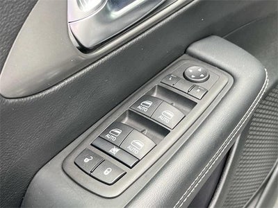 2025 Chrysler Pacifica Select FWD