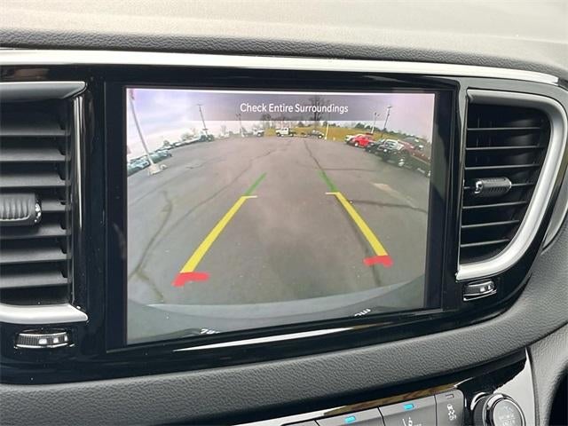 2025 Chrysler Pacifica Select FWD