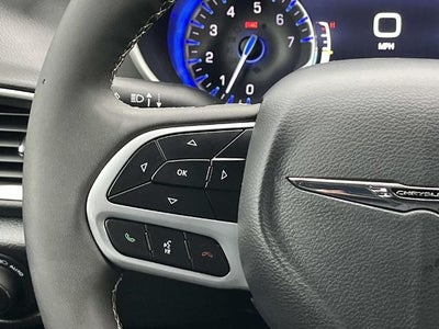 2025 Chrysler Pacifica Select FWD