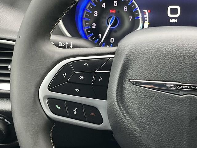 2025 Chrysler Pacifica Select FWD