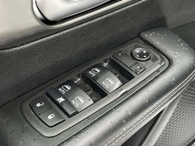 2025 Chrysler Pacifica Select FWD