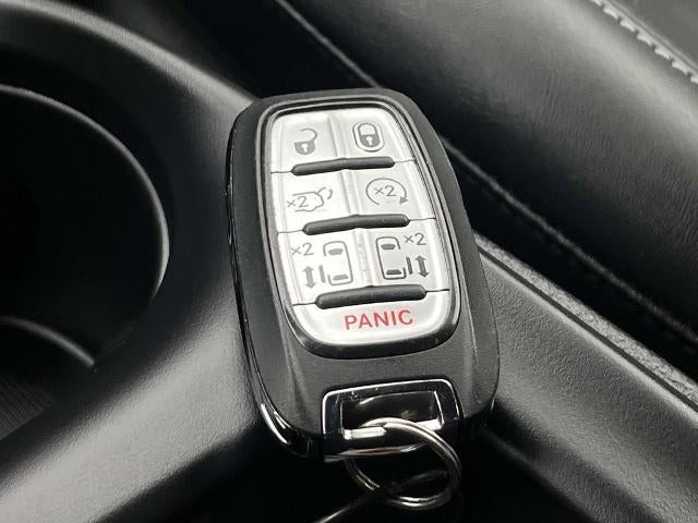 2025 Chrysler Pacifica Select FWD