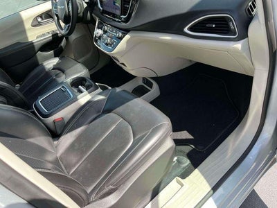 2023 Chrysler Pacifica Touring L FWD