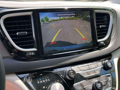2023 Chrysler Pacifica Touring L FWD