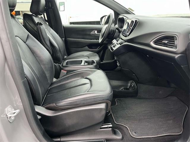 2025 Chrysler Pacifica Select FWD