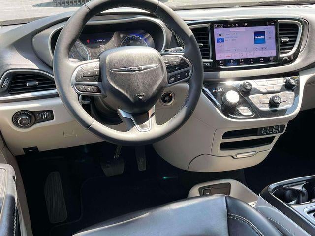 2023 Chrysler Pacifica Touring L FWD