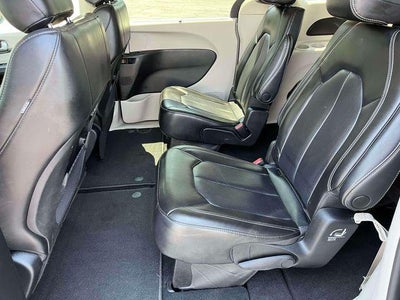 2023 Chrysler Pacifica Touring L FWD