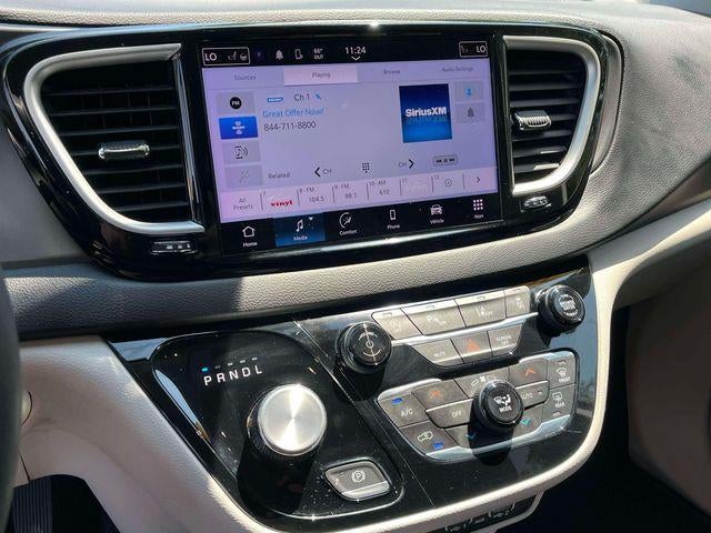 2023 Chrysler Pacifica Touring L FWD