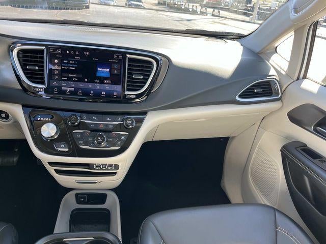 2023 Chrysler Pacifica Touring L FWD