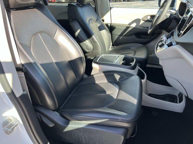 2023 Chrysler Pacifica Touring L FWD