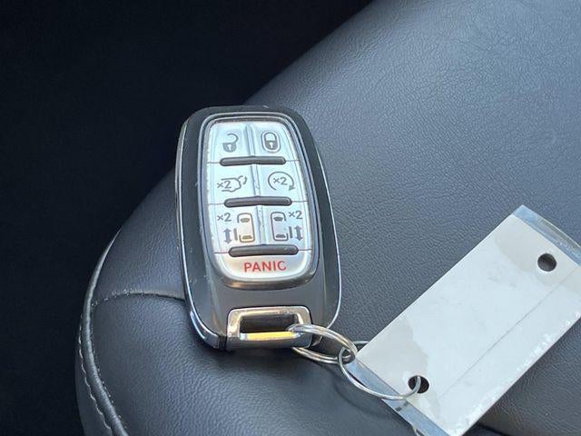 2023 Chrysler Pacifica Touring L FWD