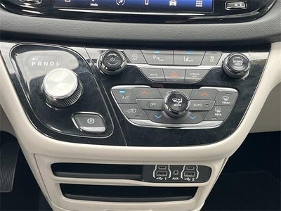 2024 Chrysler Pacifica Touring L FWD