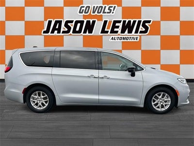 2024 Chrysler Pacifica Touring L FWD
