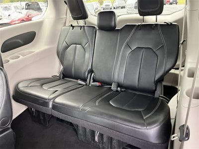 2024 Chrysler Pacifica Touring L FWD