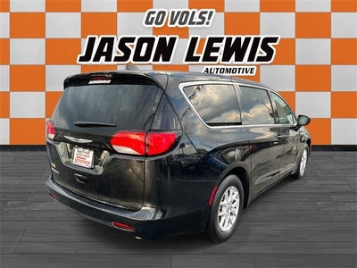 2024 Chrysler Voyager LX FWD