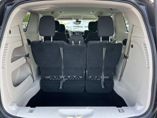 2023 Chrysler Voyager LX FWD