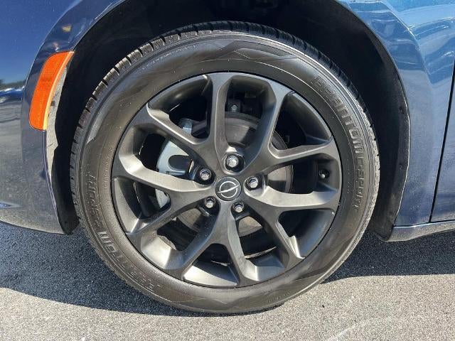 2025 Chrysler Pacifica Limited FWD