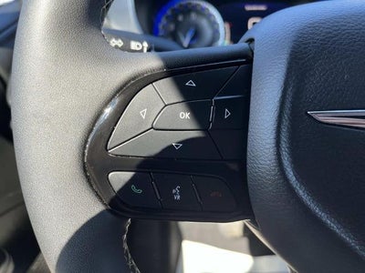 2025 Chrysler Pacifica Limited FWD