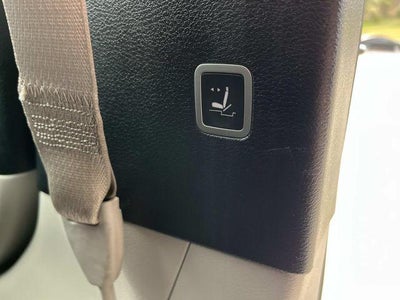 2024 Chrysler Pacifica Limited FWD