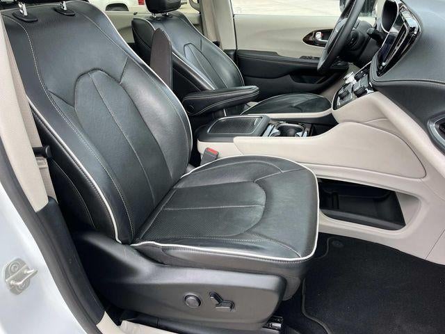 2024 Chrysler Pacifica Limited FWD