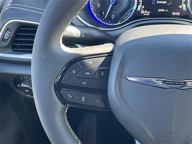 2025 Chrysler Pacifica Limited FWD