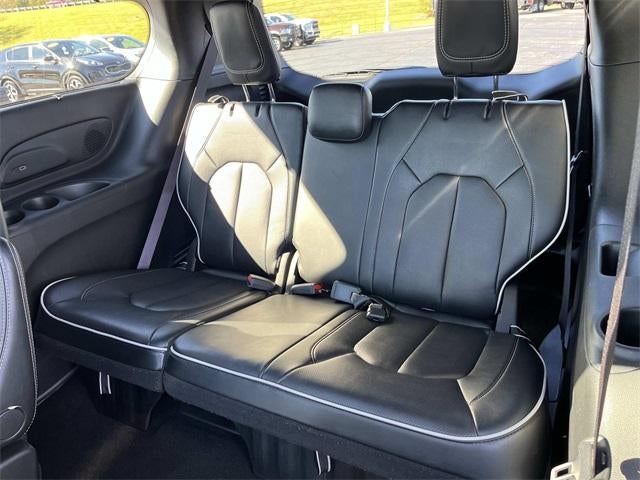 2025 Chrysler Pacifica Limited FWD