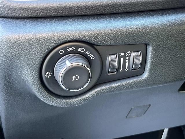 2025 Chrysler Pacifica Limited FWD