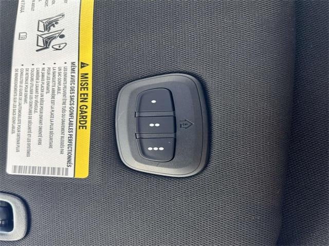 2025 Chrysler Pacifica Limited FWD