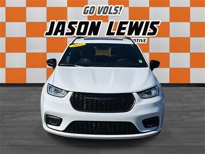 2025 Chrysler Pacifica Limited FWD